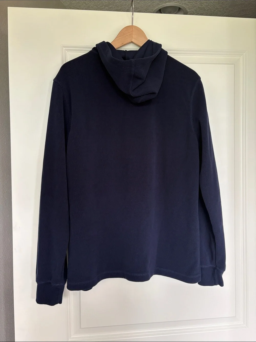 Eddie Bauer Men's Navy Crewneck Hooded Sweater - Picture 3 of 3